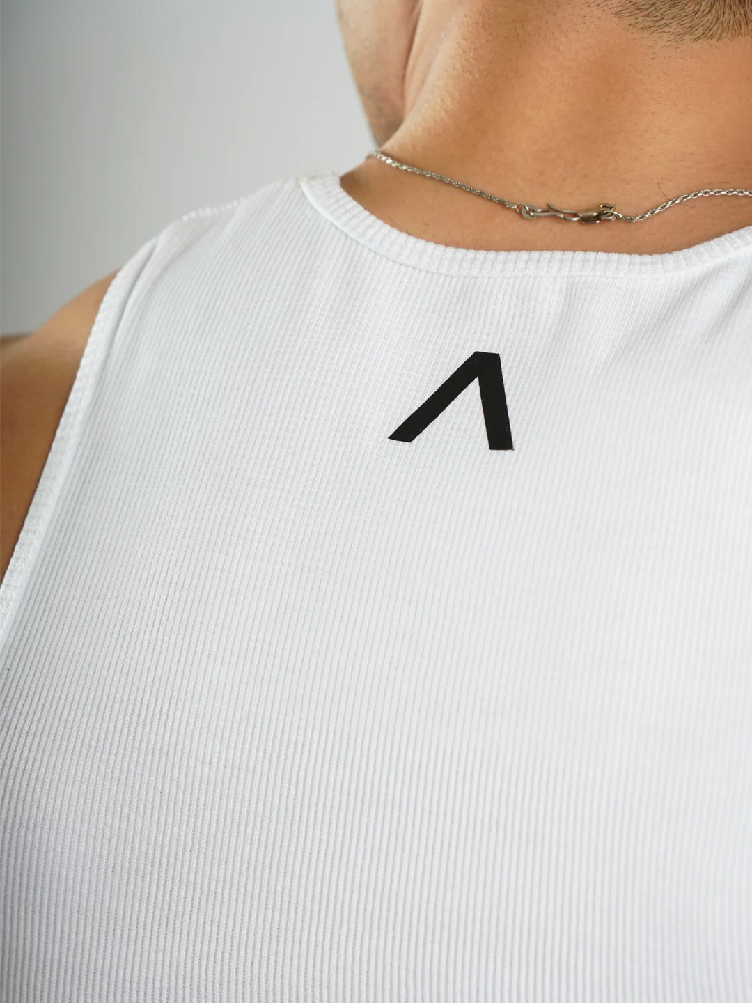 THE GLADIATOR 2.0 RIBBED VEST WHITE - Image 4